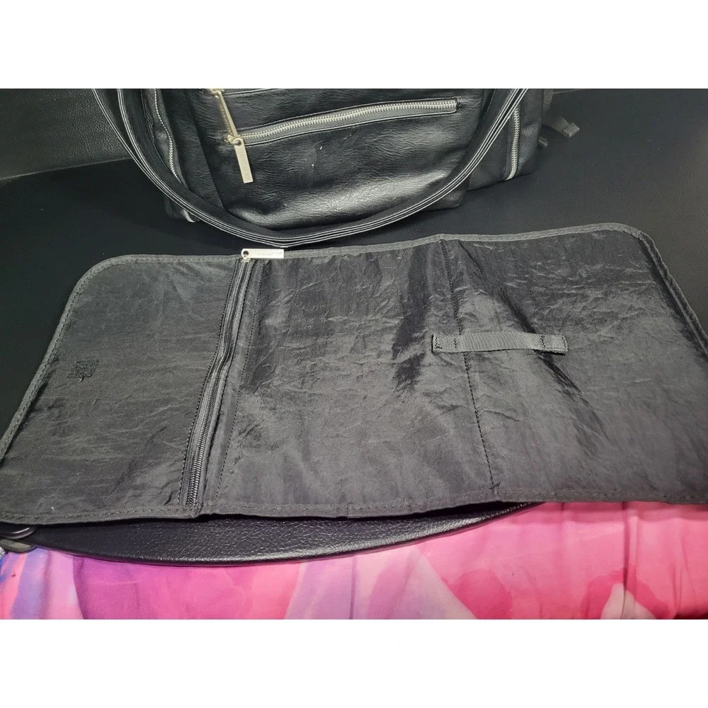 The Honest Company Vegan Leather City Backpack | Diaper Bag Mint Condition Cute*